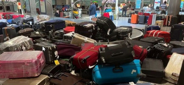 部分入境游客被迫返回马尼拉国际机场（NAIA）领取延误运抵的行李