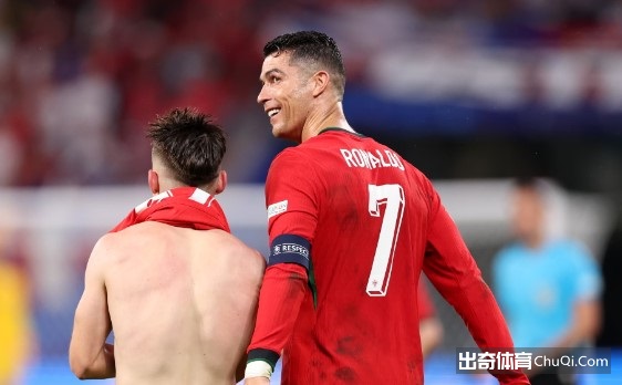 加拉：我认为C罗会参加2026世界杯，那会是他的最后一舞