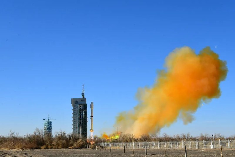 中国成功发射埃及二号卫星