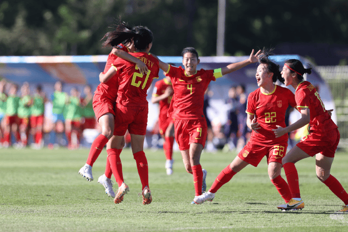 U17女足亚洲杯：中国3-0澳大利亚，周欣怡闪击肖嘉祺世界波